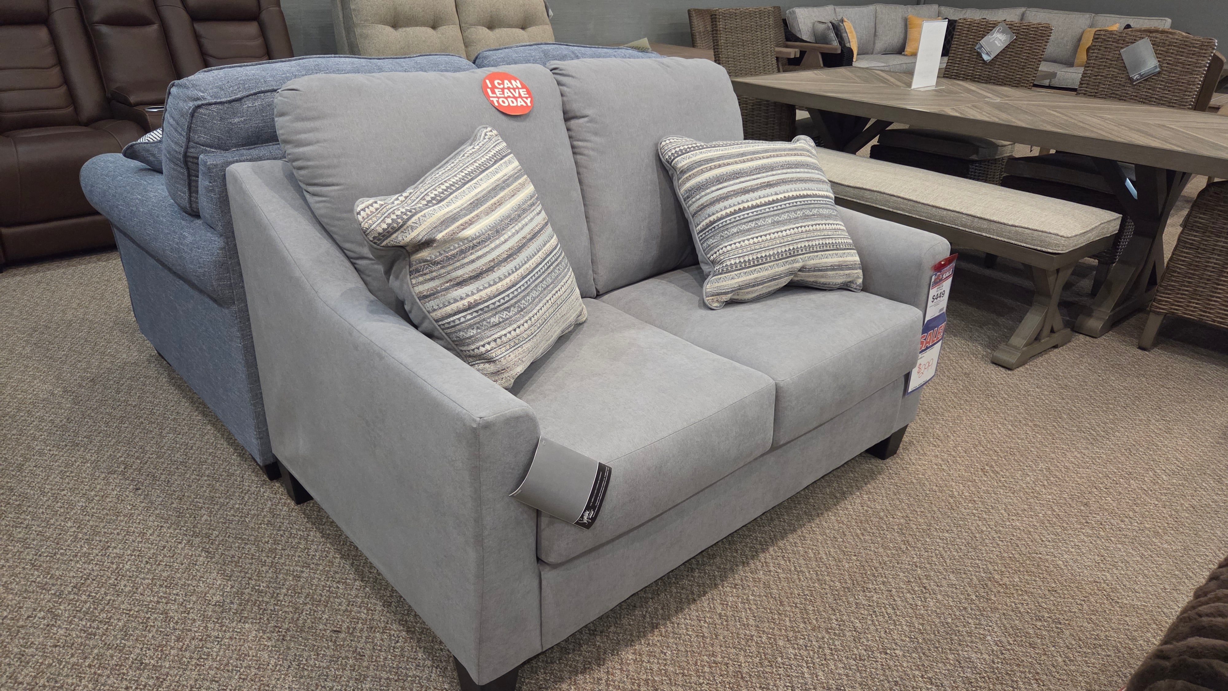 Adlai loveseat