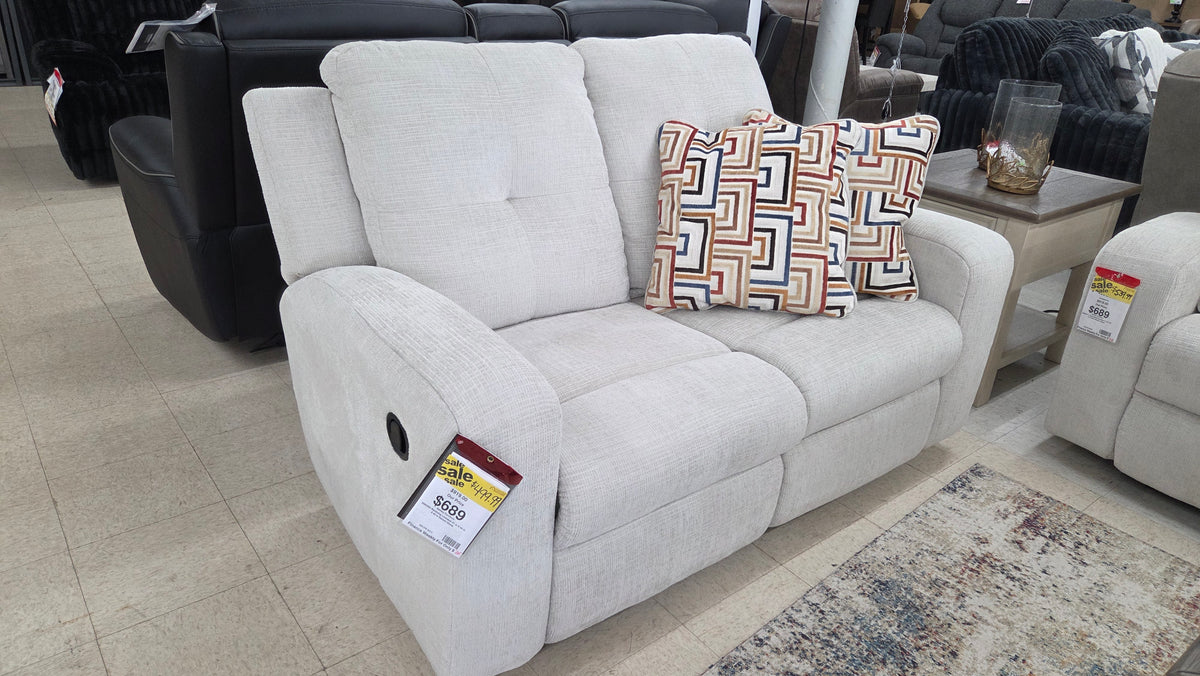 Danum Loveseat