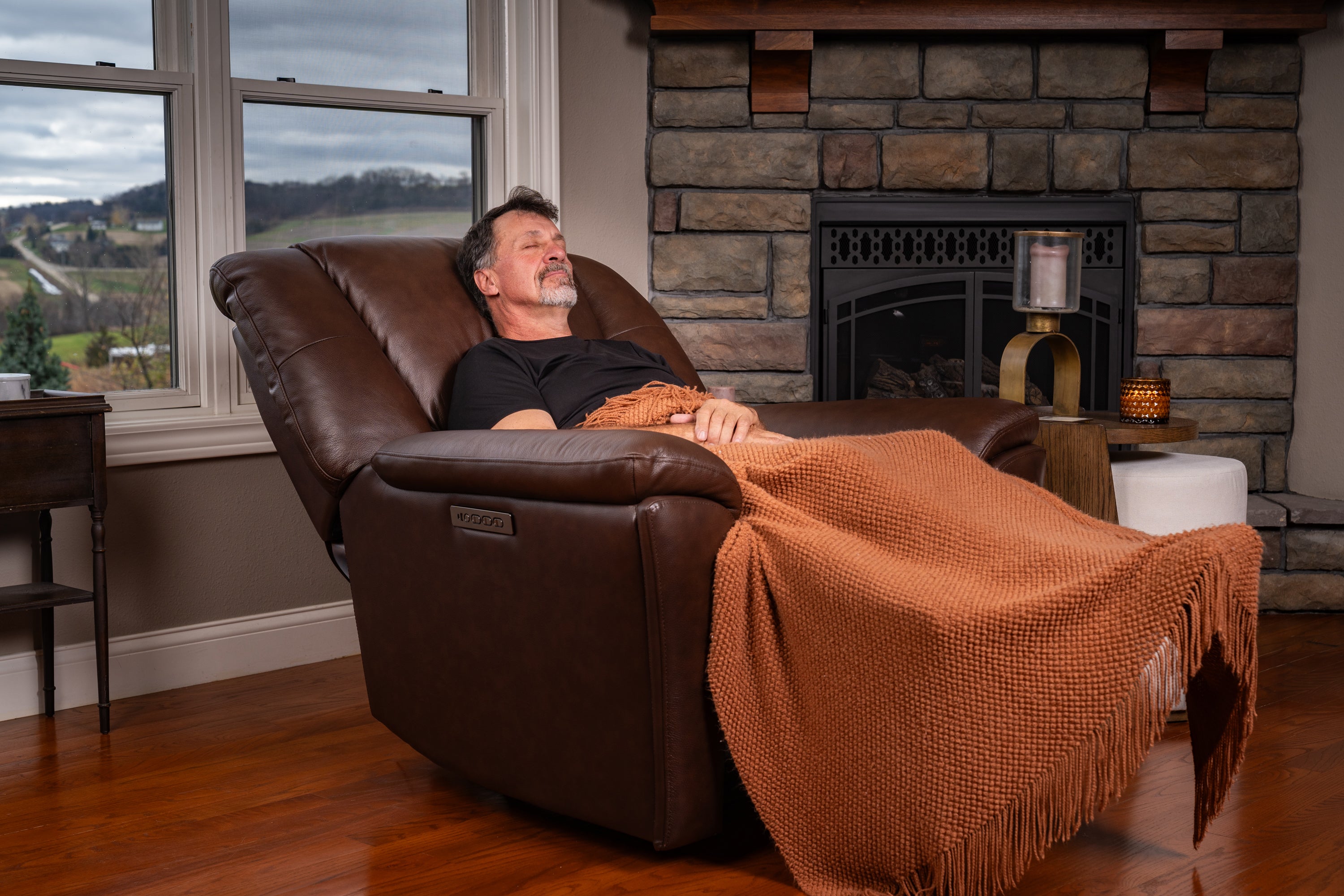 Flexsteel Perfect Match Plush Leather Power Gliding Recliner with Power Headrest & Lumbar in Tavern Brown