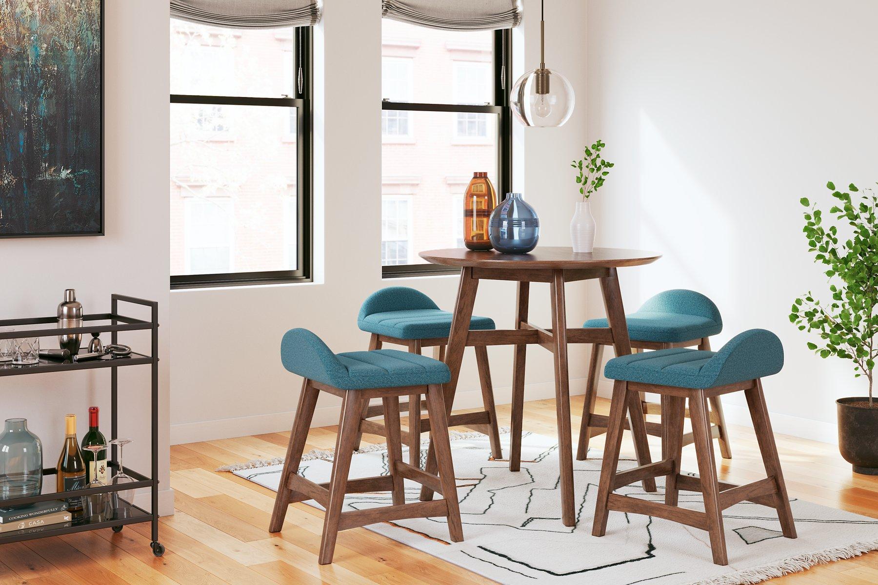 Lyncott Counter Height Bar Stool (Set of 2)
