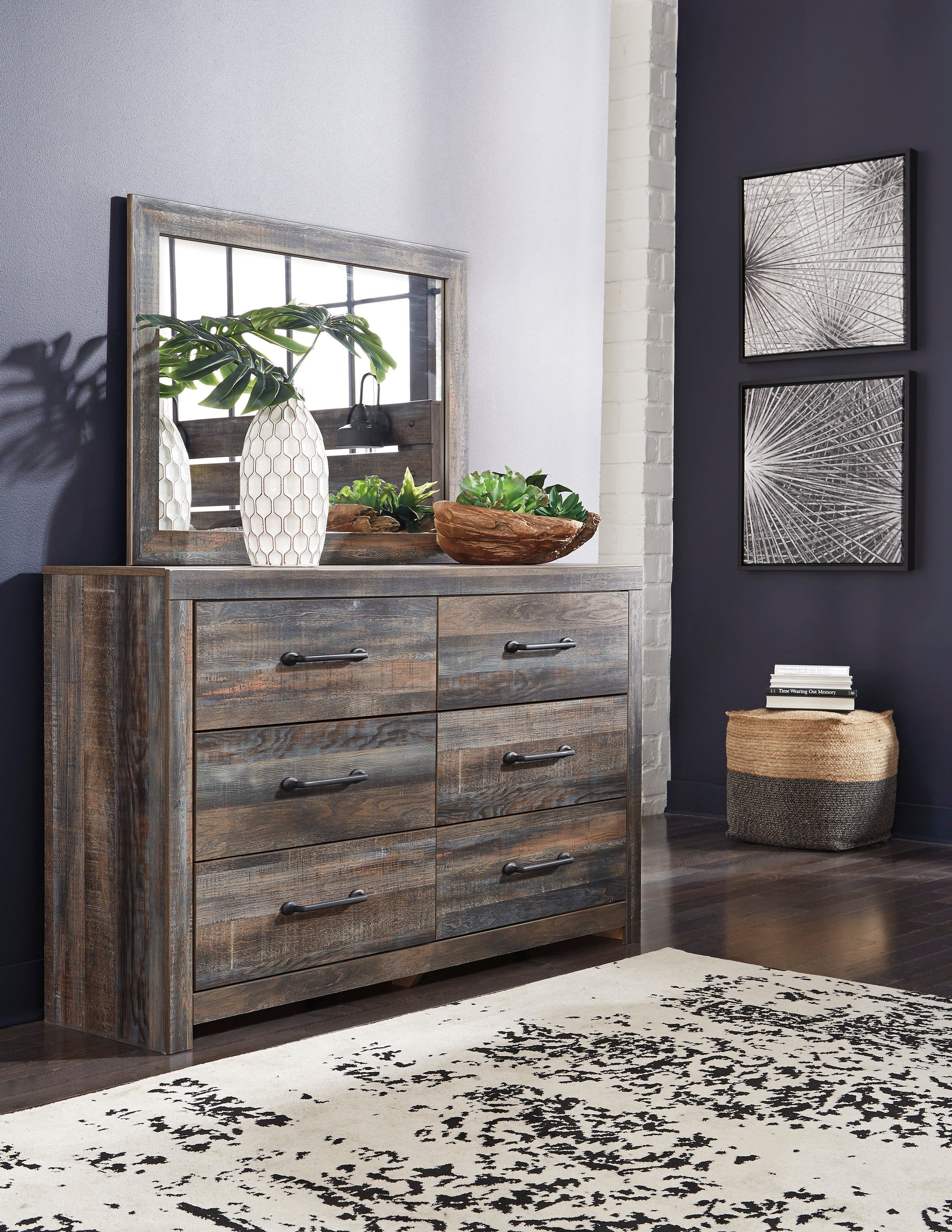 Dresser & Mirror