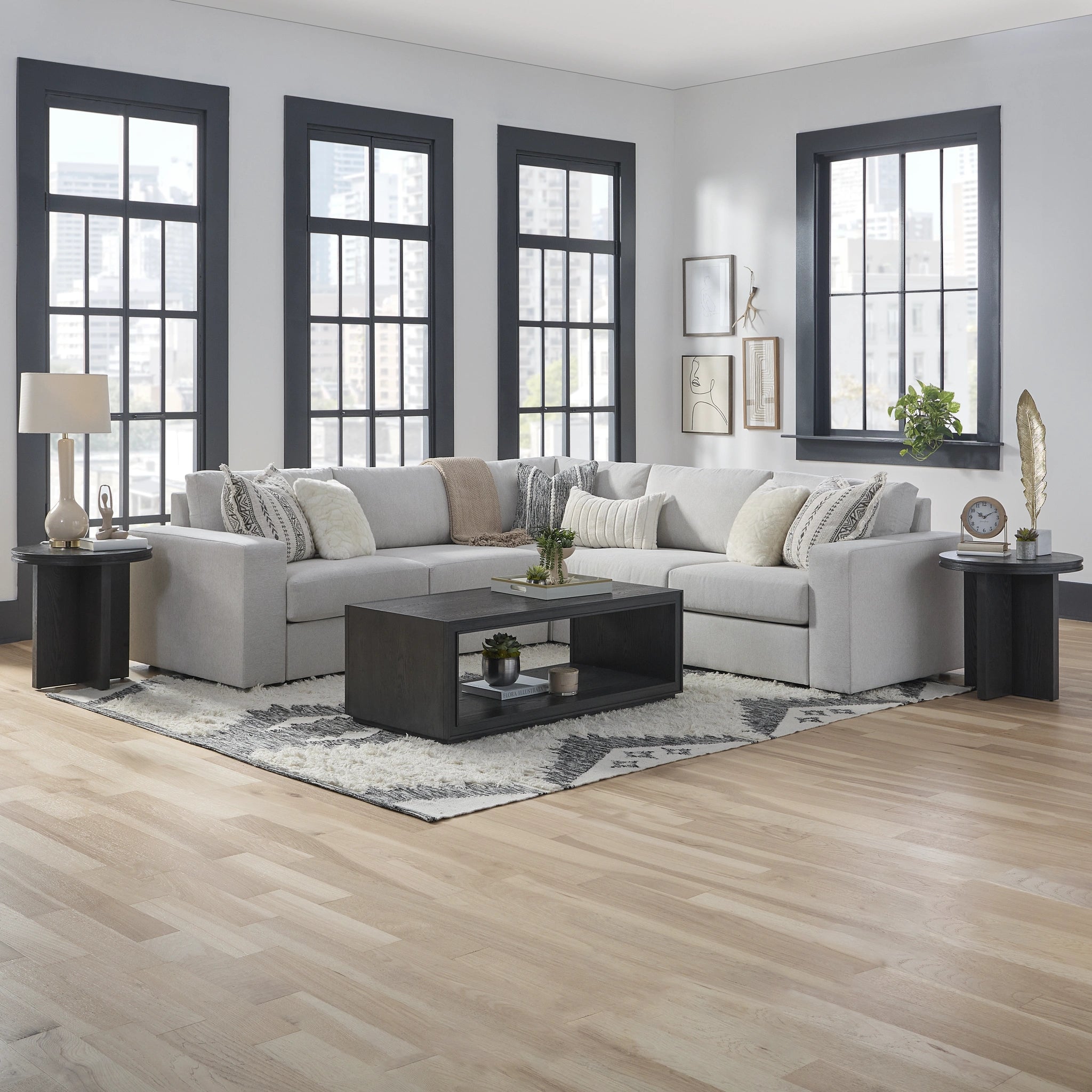 Flex 5-Seat Sectional with Wide Arm - 5000003332