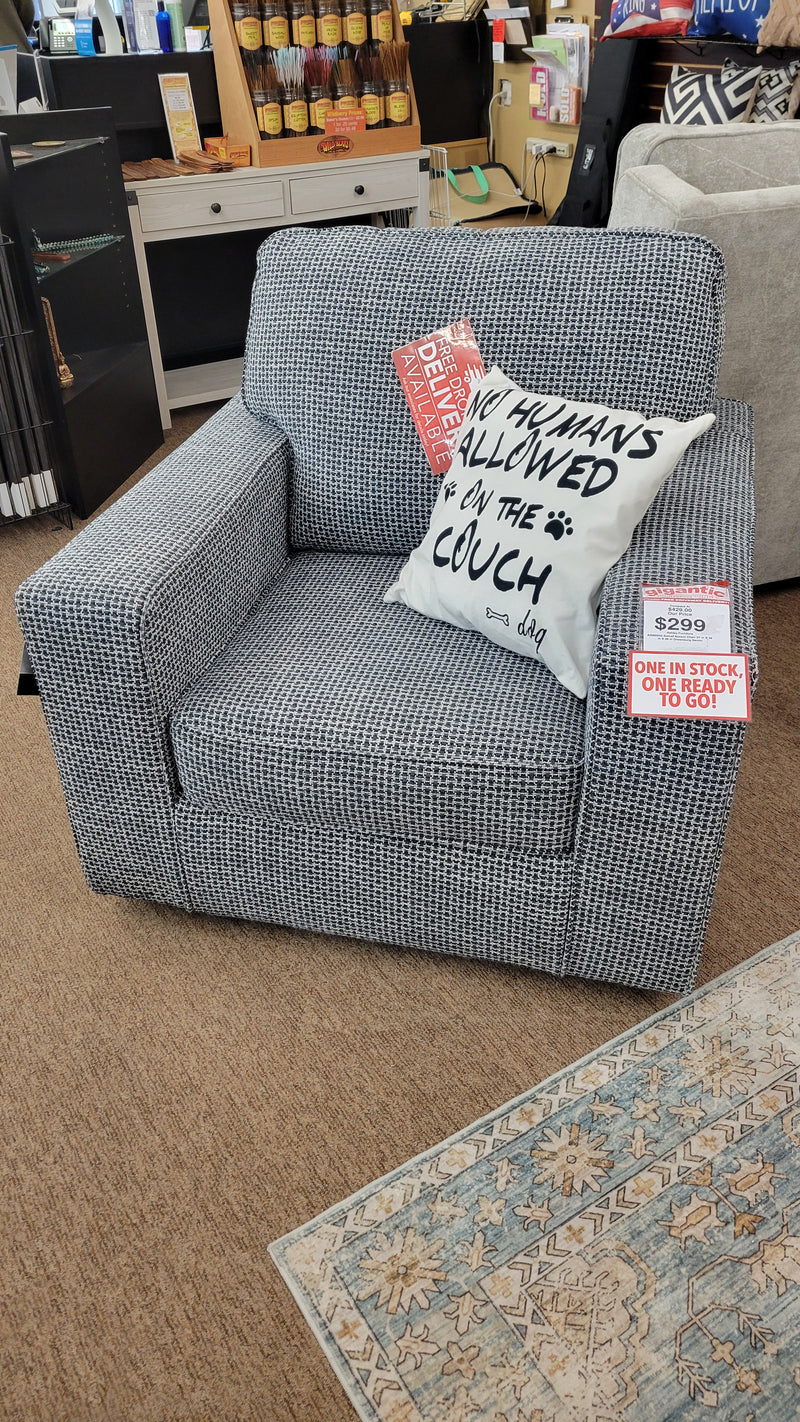 Olwenburg swivel chair