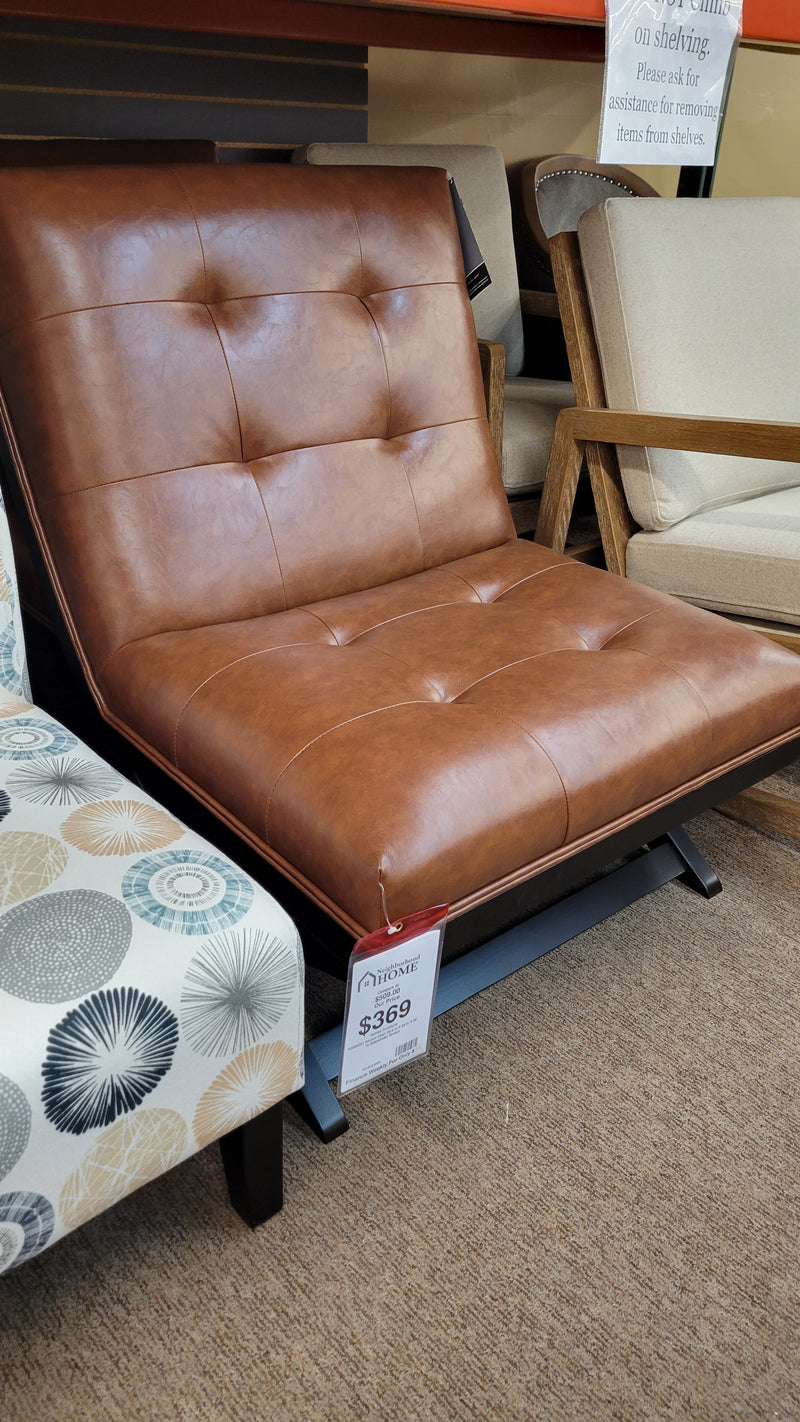 Sidewinder accent chair