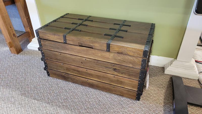 KETTLEBY STORAGE TRUNK