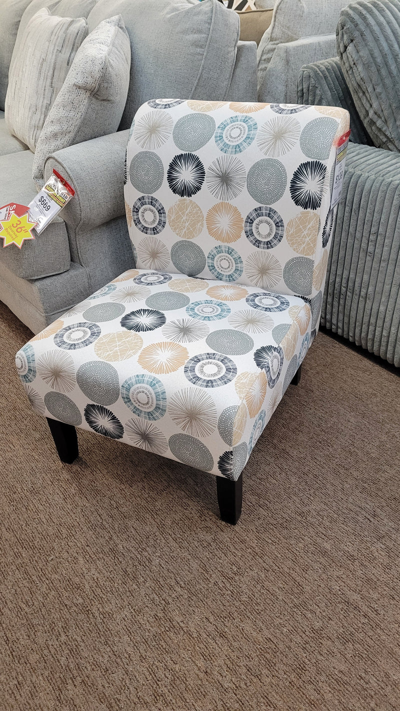 TRIPTIS ACCENT CHAIR