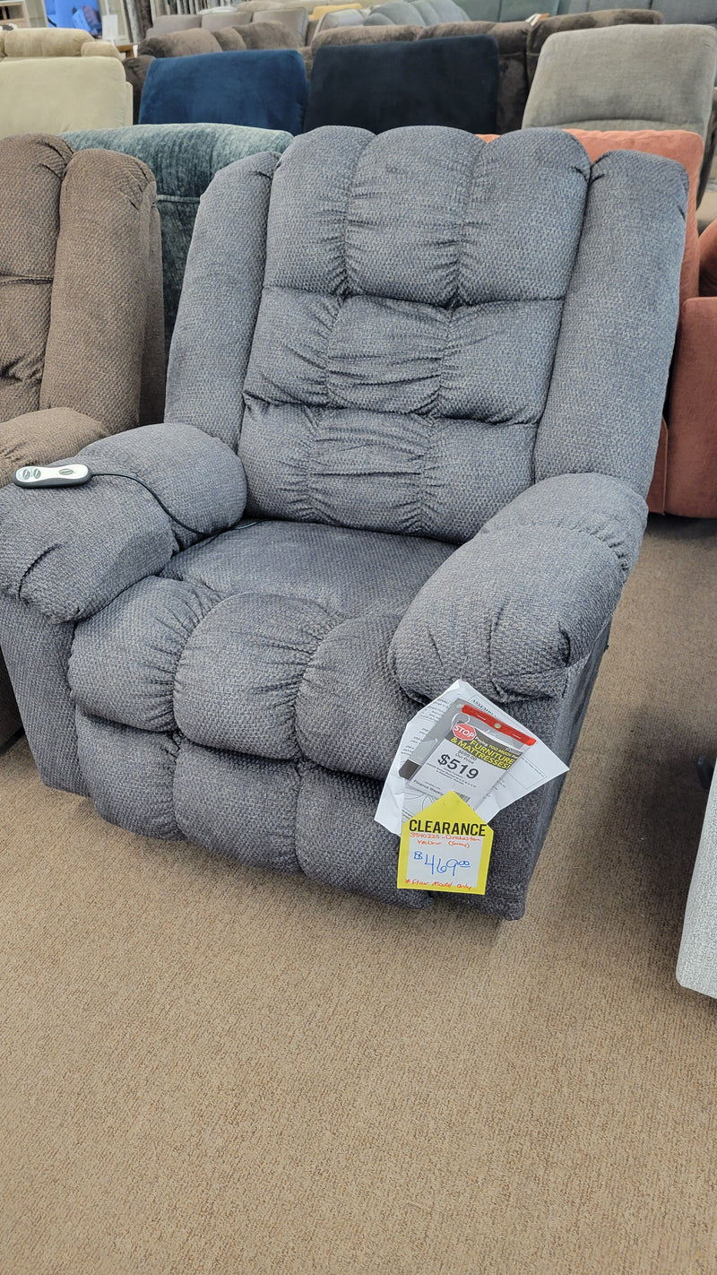 Drakestone Recliner (Charcoal)