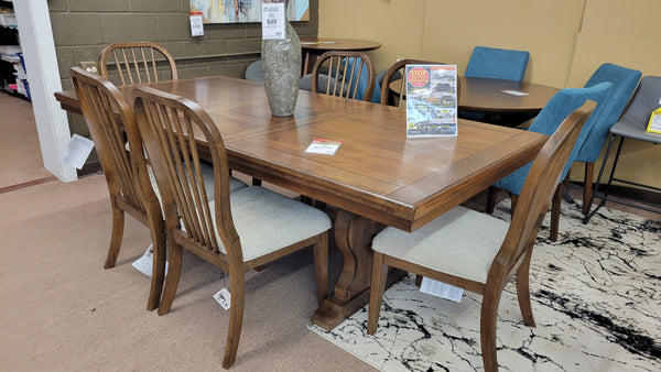 Sturlayne dining table set