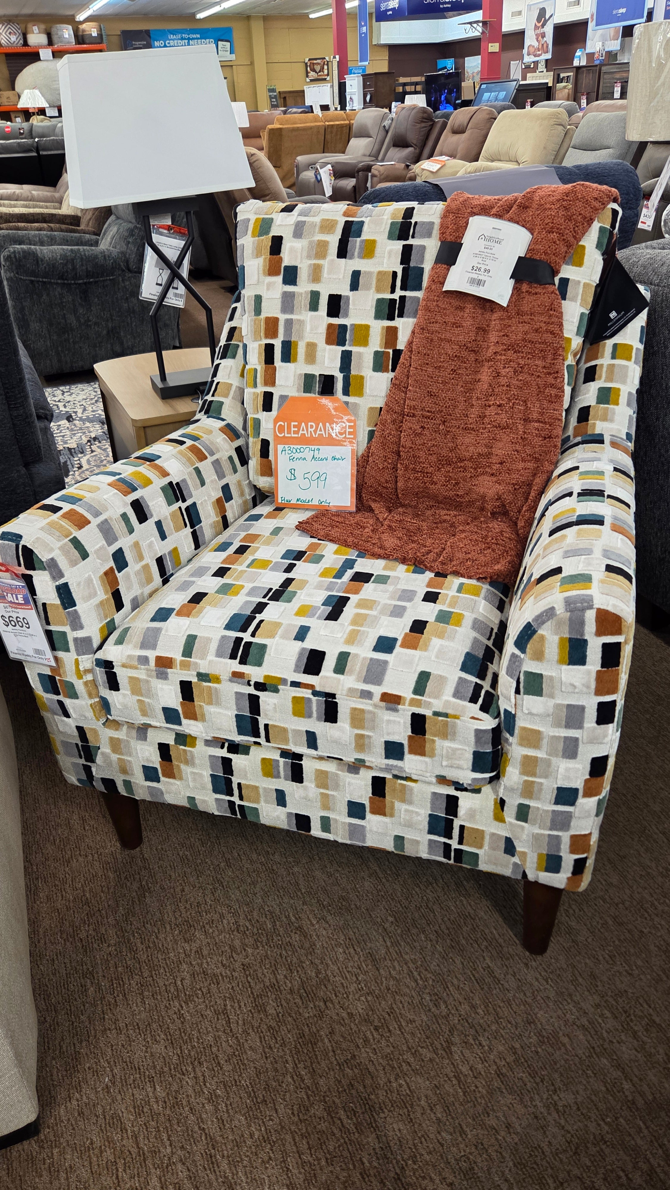 Fenna Chair