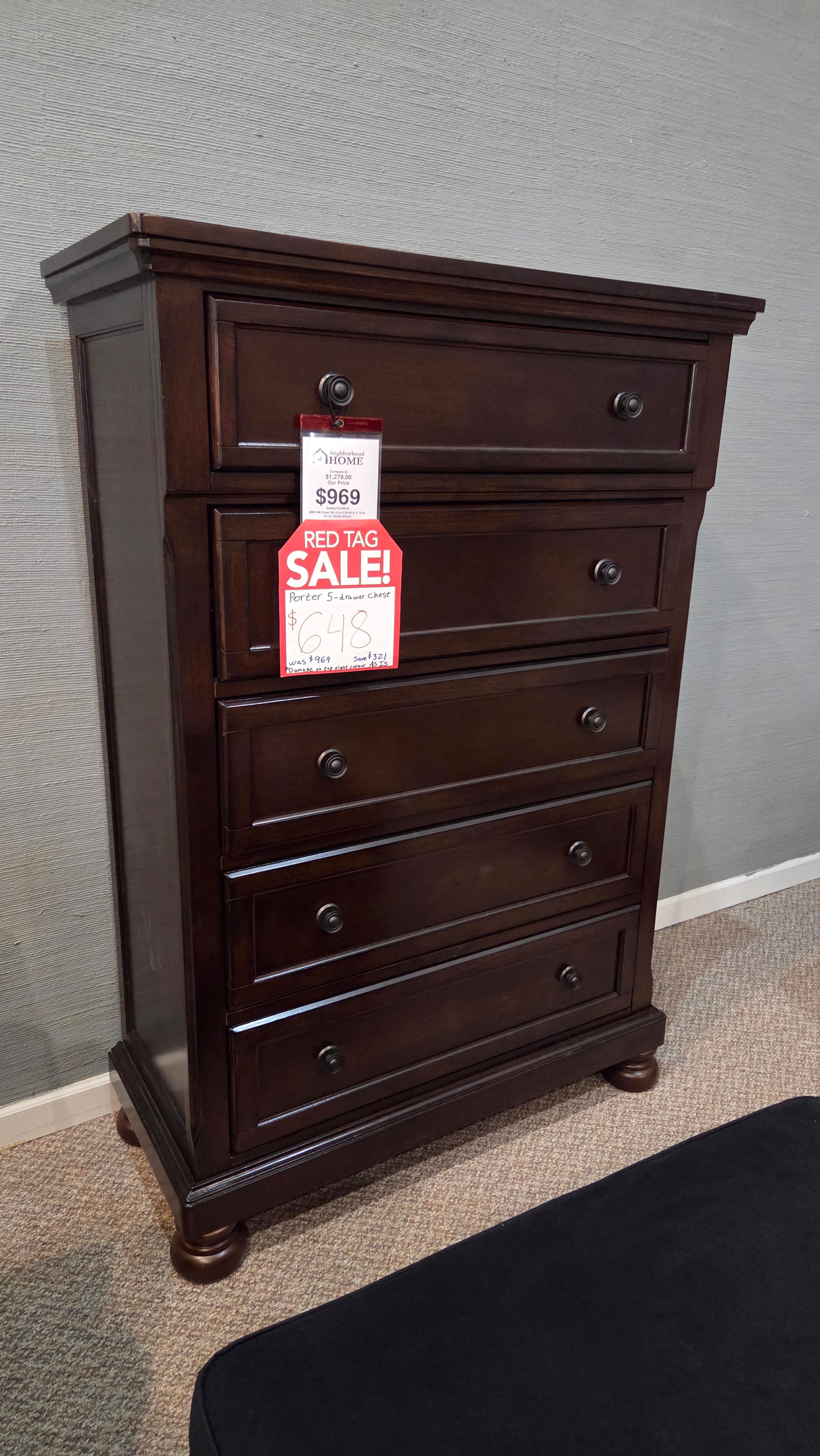 Porter Chest