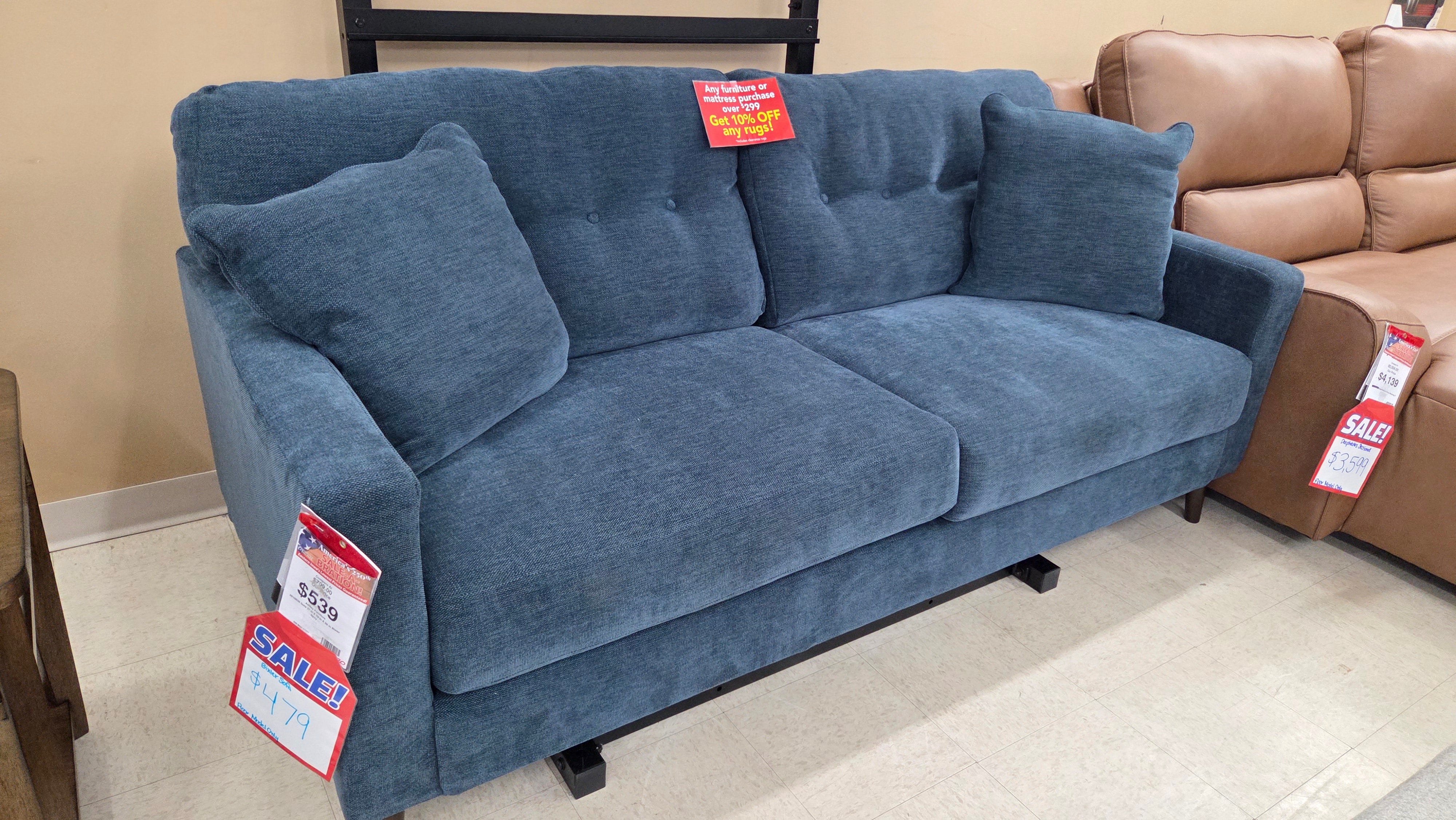 Bixler sofa