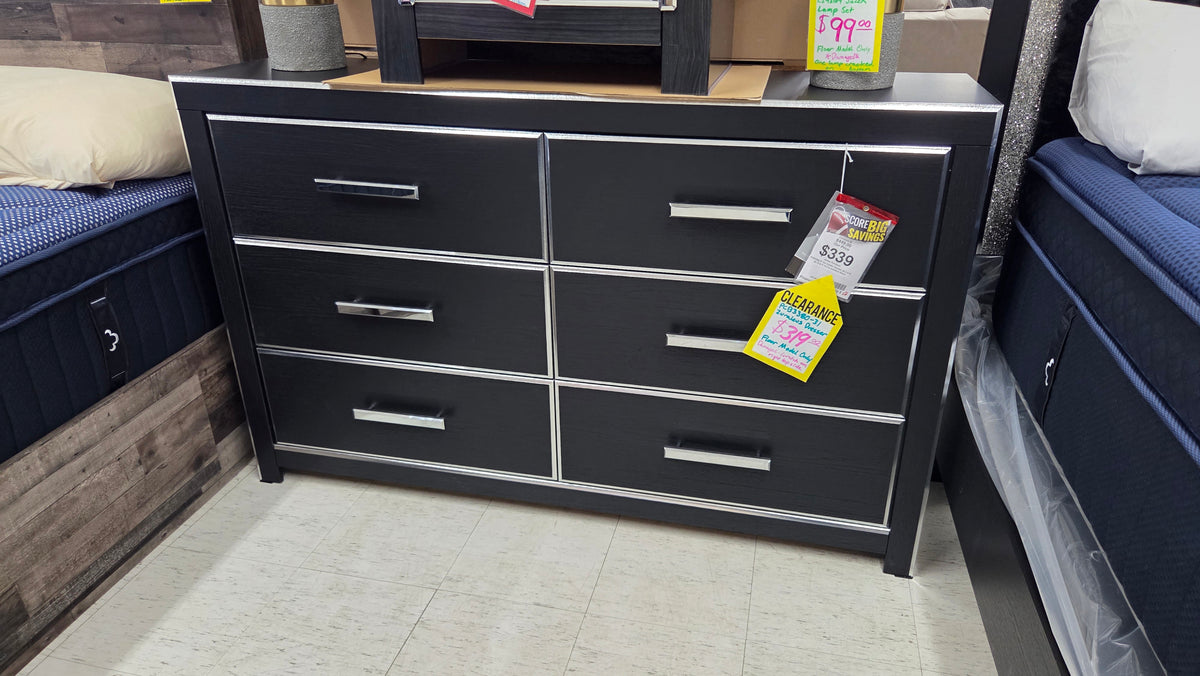 Zuraleus Dresser