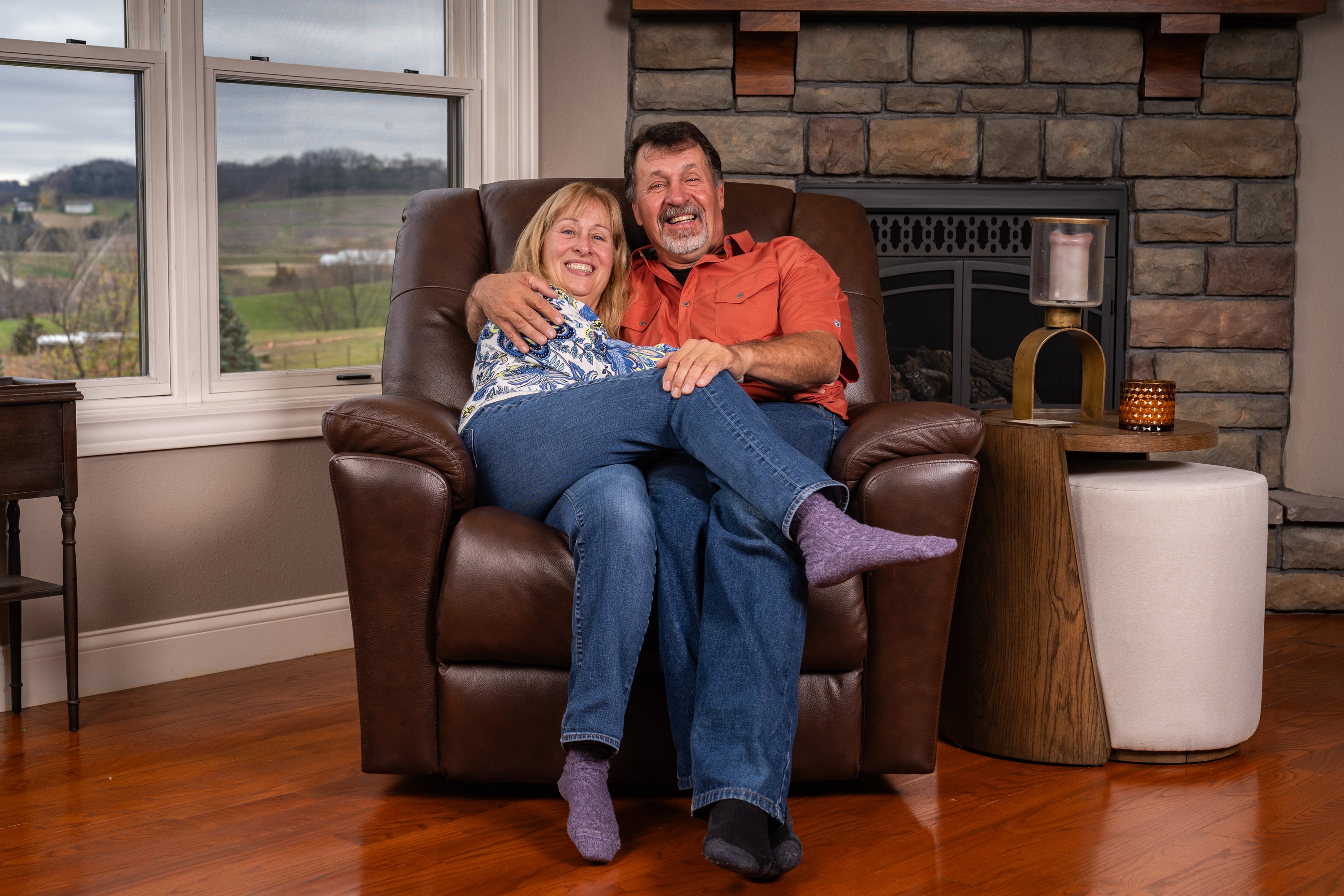 Flexsteel Perfect Match Plush Leather Power Gliding Recliner with Power Headrest & Lumbar in Tavern Brown