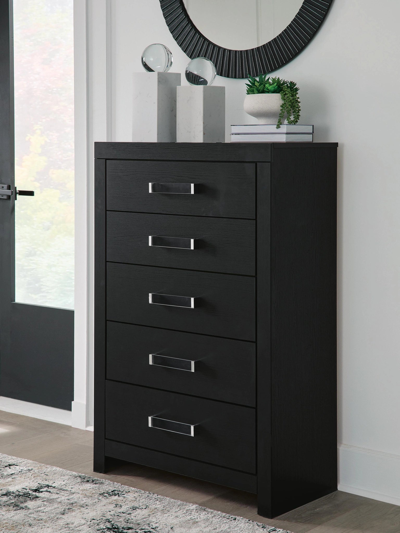 Maeling Chest of Drawers