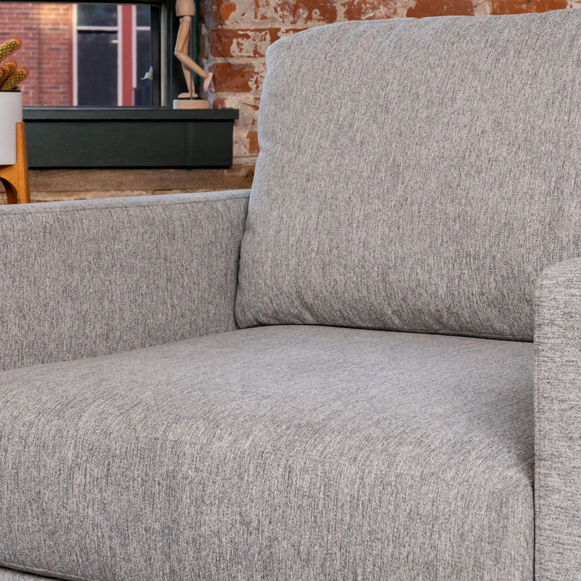Flex 4-Seat Sectional with Standard Arm - 5000003547