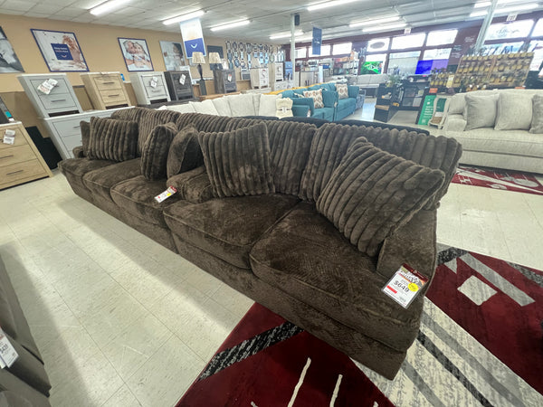 AYLESWORTH SOFA AND LOVESEAT