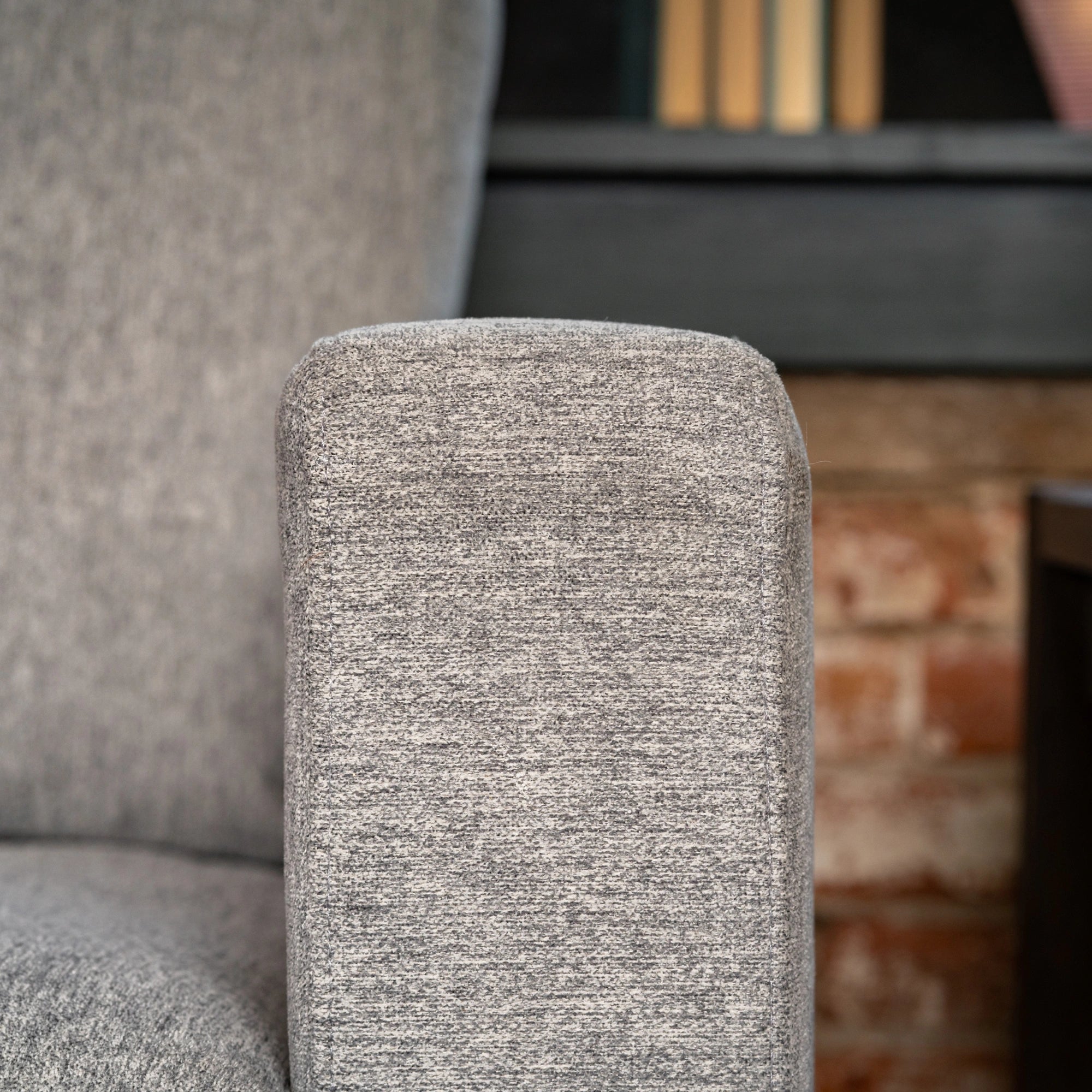 Flex Loveseat with Standard Arm - 5000003523