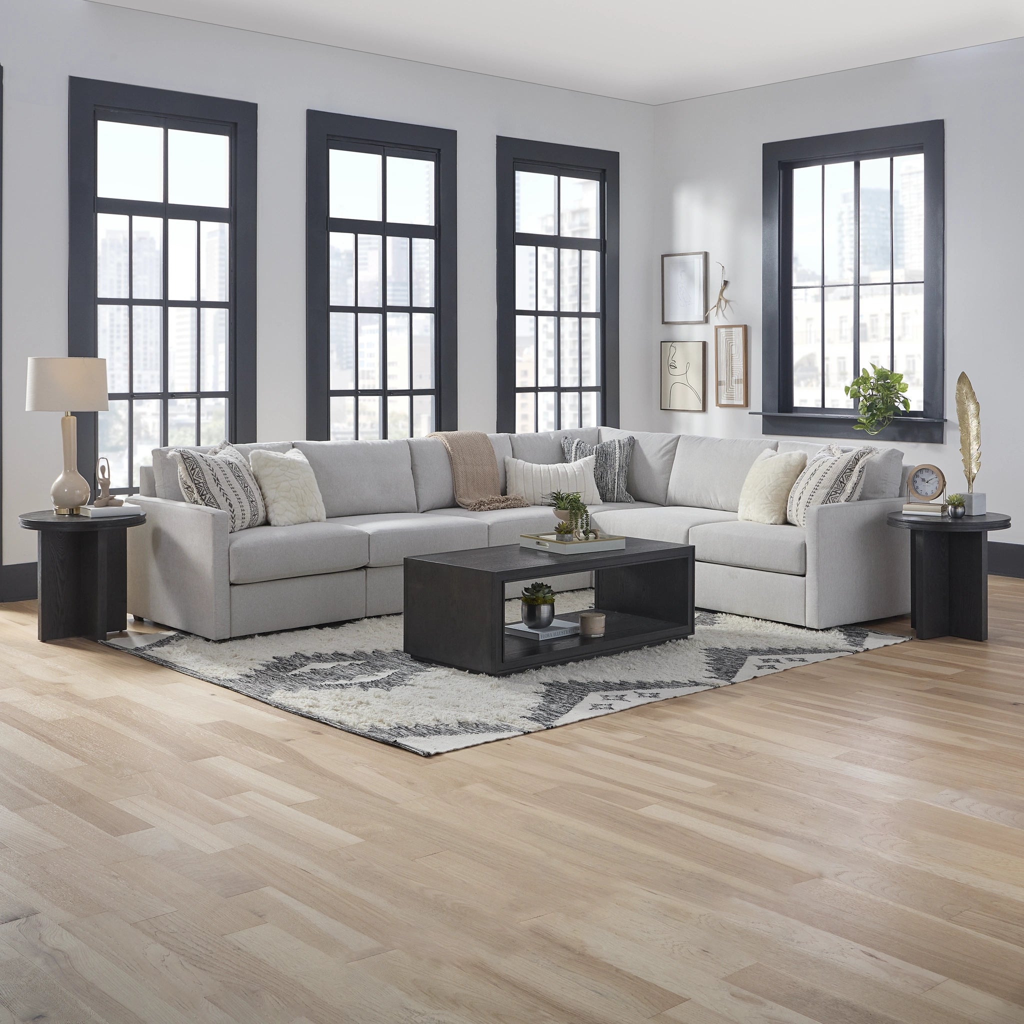 Flex 6-Seat Sectional with Narrow Arm - 5000003378