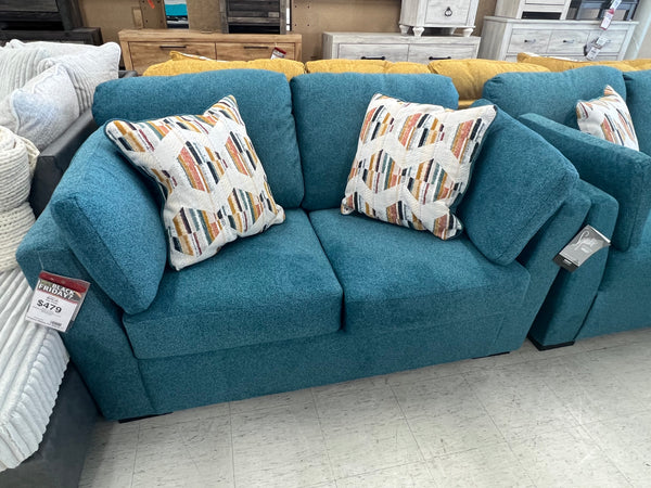 KEERWICK TEAL LOVESEAT